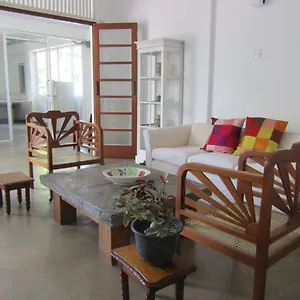 colombo-07-charming-home-stays.negombohotels.net/